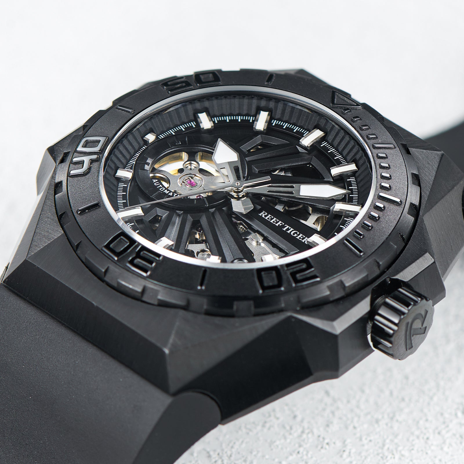 Reef Tiger Black Shark RGA6903-S Diving Automatic Mechanical Watches For Men - Seiko NH70A Automatic Movement Wristwatches