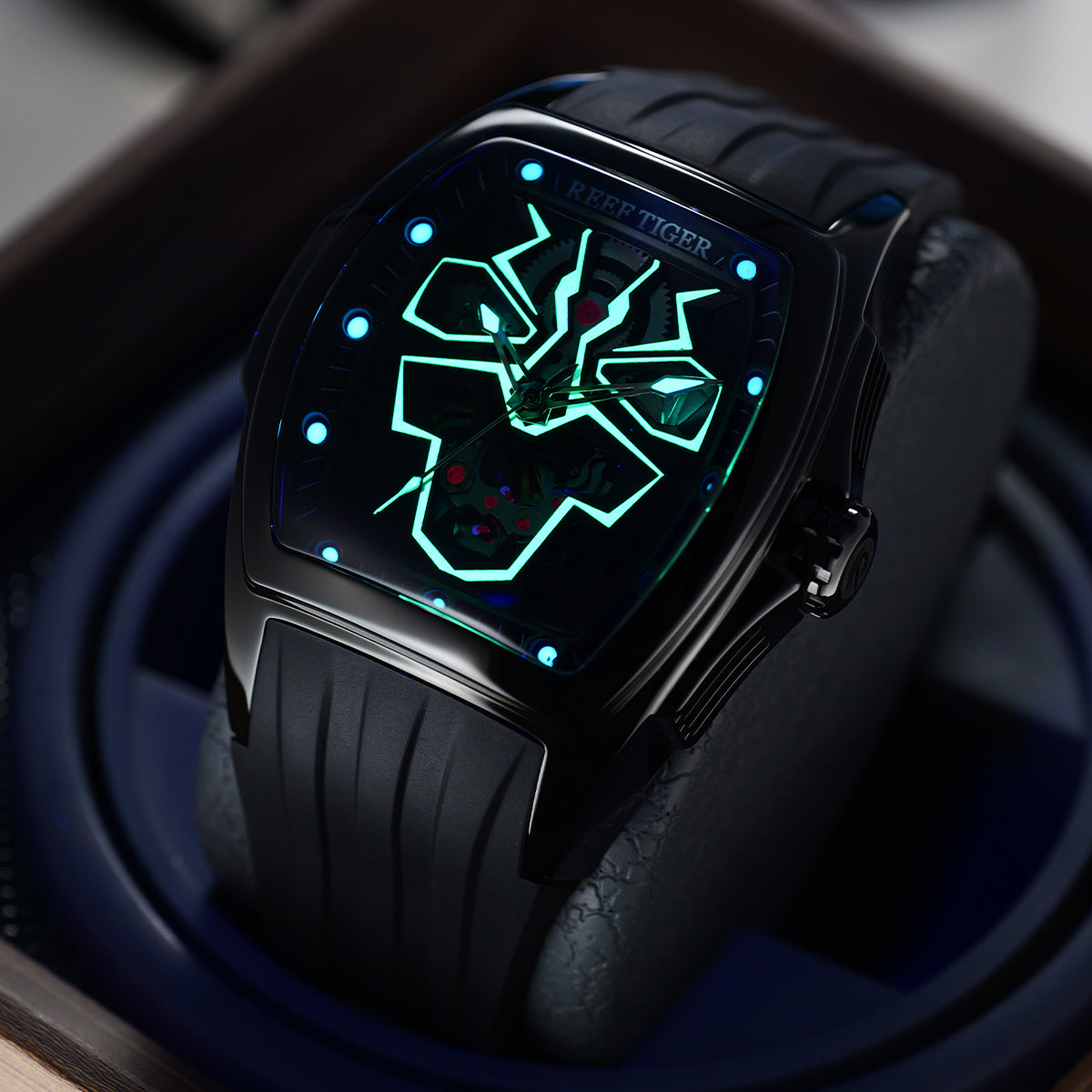 Reef Tiger RGA3061-LEO Hot Trendy Fashion All Black Men Super Luminous Skeleton Automatic Self-Wind Watches