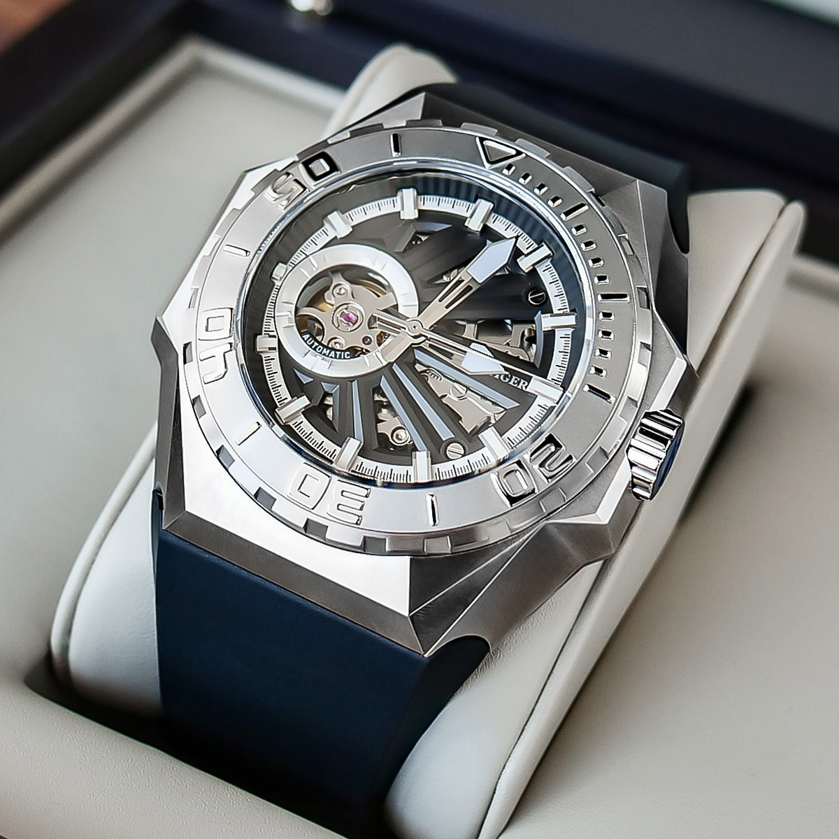 Reef Tiger Black Shark RGA6903-S 43mm Luxury Dive Skeleton Watch - NH70A Automatic Mechanical Movement Watches For Men
