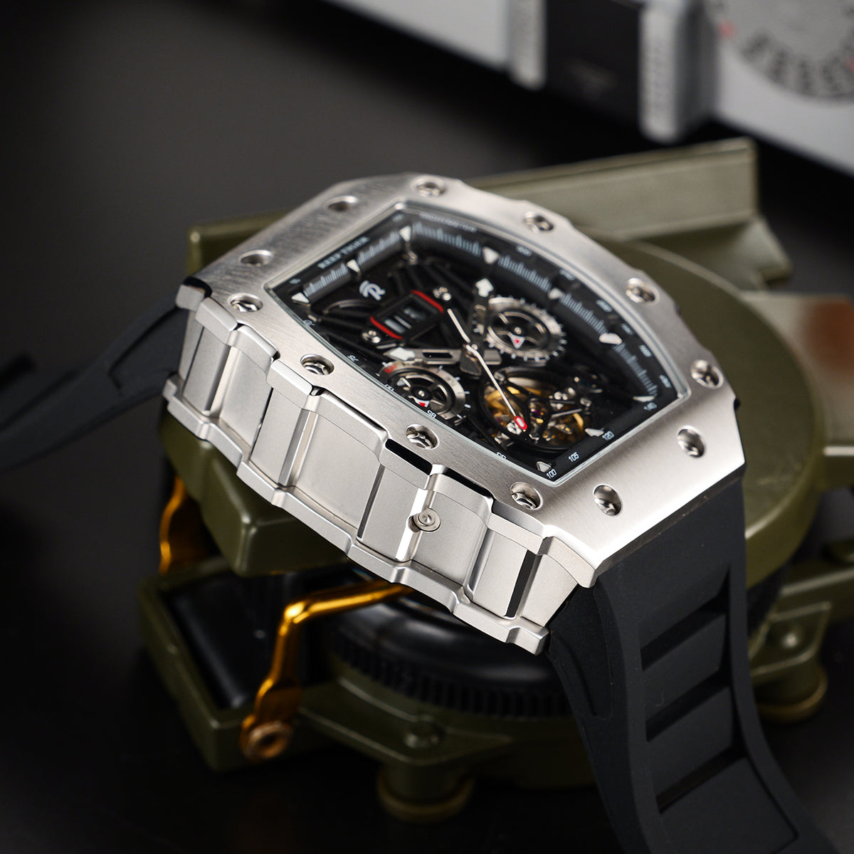 REEF TIGER Aurora RGA3009 Tonneau Automatic Mechanical Watch for Men - Multifunctional Date Luminous Waterproof Flywheel Watch