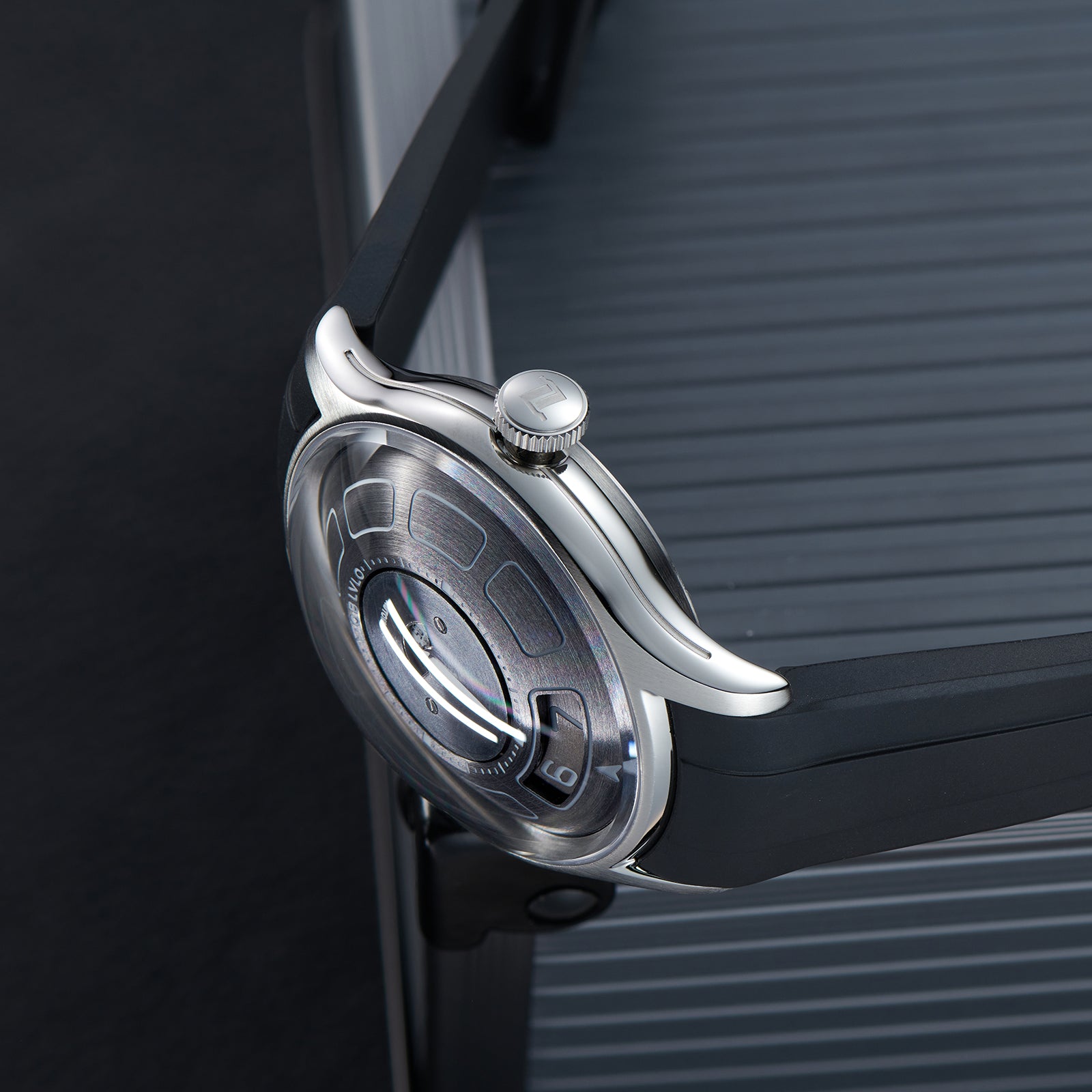 OBLVLO BLM-UFO 41MM Unique UFO-Shaped Automatic Watch with Luminous Silicone Strap And Steel Bracelet Mechanical Watch